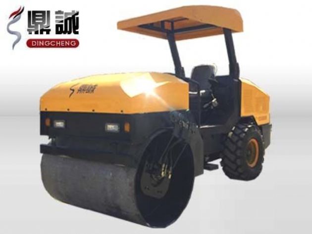 點(diǎn)擊查看詳細(xì)信息<br>標(biāo)題：4噸單鋼輪振動(dòng)壓路機(jī) 閱讀次數(shù)：14067